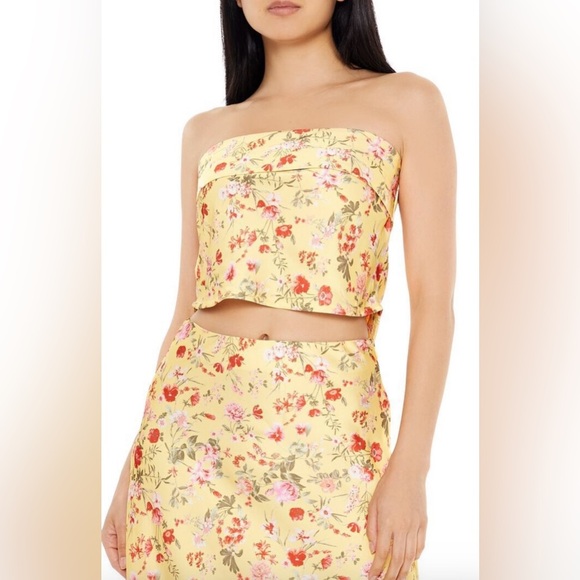 Forever 21 yellow floral skirt crop top two-piece set - Picture 2 of 4